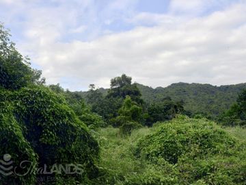 STUNNING LARGE PROPERTY WITH 270 METERS OF RIVERSIDE AND INCREDIBLE MOUNTAIN VIEWS!!!