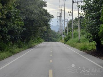 STUNNING LARGE PROPERTY WITH 270 METERS OF RIVERSIDE AND INCREDIBLE MOUNTAIN VIEWS!!!
