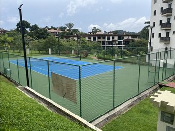 Venta de apartamento en Clayton-Albrook, Ph Embassy Village