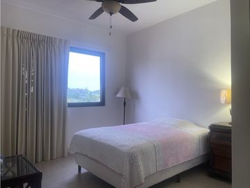 Venta de apartamento en Clayton-Albrook, Ph Embassy Village