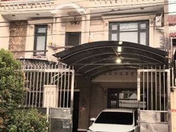 Dijual Rumah Lokasi Surabaya Barat Di Jl. Darmo Satelit Utara