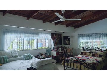 VENTA DE CASA FAMILIAR EN CHAME