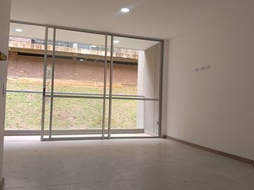 apartamento en arriendo en lorient. Cod A401100