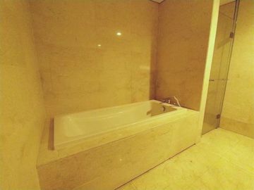Apartement Ciputra World 2 Kuningan Jakarta FullFurnish Murah