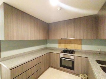 Apartement Ciputra World 2 Kuningan Jakarta FullFurnish Murah