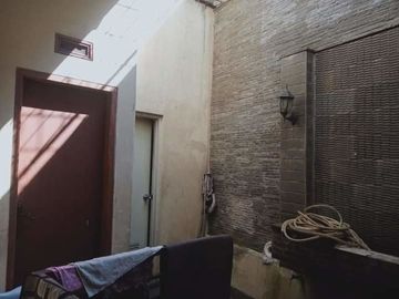 5 Bedroom House for sale