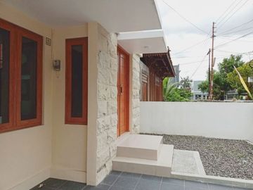 Rumah Di Seturan Belakang UPN