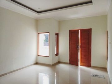 Rumah Di Seturan Belakang UPN