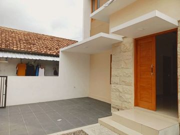 Rumah Di Seturan Belakang UPN