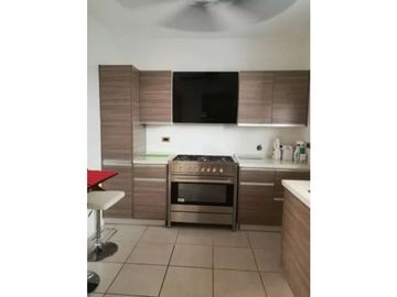 SE VENDE CASA PASEO DEL NORTE PH VICTORIA CON LNEA BLANCA
