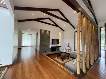 Vendo casa de lujo en Carigán