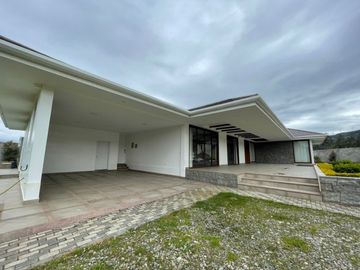 Vendo casa de lujo en Carigán