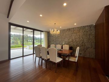 Vendo casa de lujo en Carigán