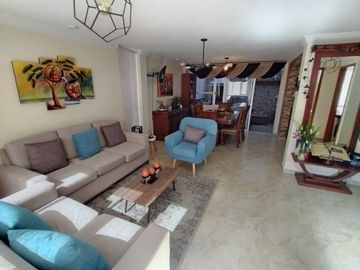 Casa en Venta de 128m2 de construcción, ubicada en el  Dean bajo, a 500m de Colegio Gutembe