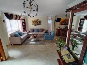 Casa en Venta de 128m2 de construcción, ubicada en el  Dean bajo, a 500m de Colegio Gutembe