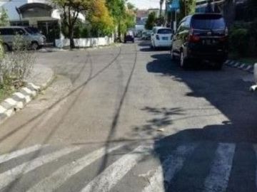 Rumah Sukomanunggal Jaya, Strategis Hadap Timur Row Jalan 6 meter