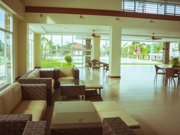 Studio with balcony condo unit for sale in Bacolod City