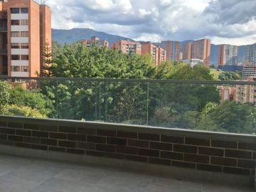 apartamento en arriendo en loma el chocho. Cod A9434044