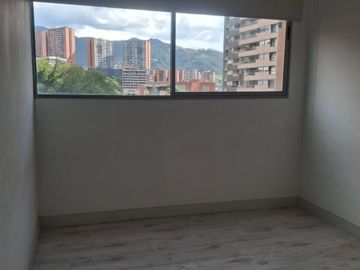 apartamento en arriendo en loma el chocho. Cod A9434044