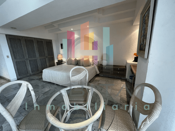 Loft en Torre Azteca 610 Princess Acapulco Playa Diamante