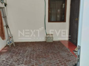 Dijual rumah di simpang Darmo permai Surabaya barat