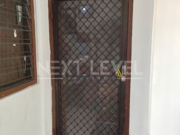 Dijual rumah di simpang Darmo permai Surabaya barat