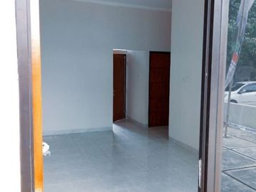 Dijual Rumah Murah Tanah Luas , Lokasi Strategis Dekat Tol Cijago