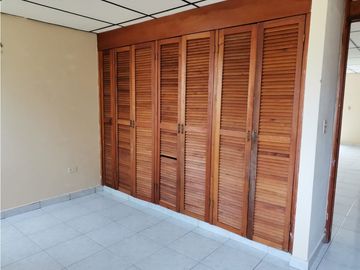 SE VENDE CASA EN LA FLORESTA, ARRAIJAN