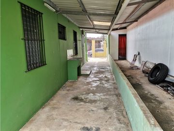 SE VENDE CASA EN LA FLORESTA, ARRAIJAN