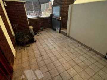 Departamento Tipo Casa en venta en Bernal Oeste
