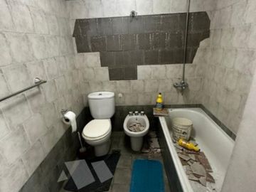 Departamento Tipo Casa en venta en Bernal Oeste