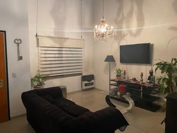 Importante Chalet en Quilmes recidencial
