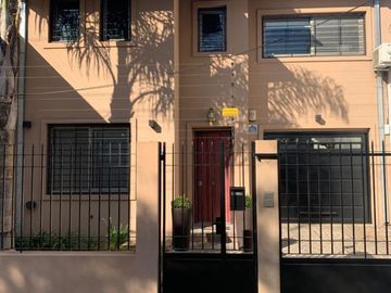 Importante Chalet en Quilmes recidencial
