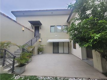 Se vende casa en Panamá Pacífico