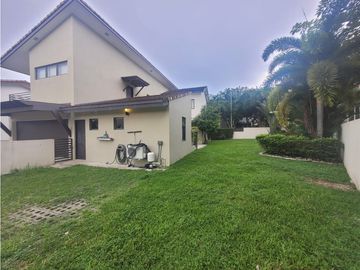 Se vende casa en Panamá Pacífico