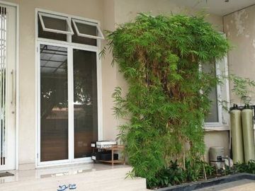 Rumah Villa Valensia Pakuwon Indah, Strategis, Siap Huni, Furnish