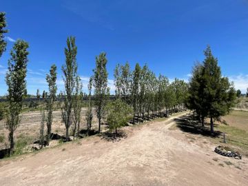CASA QUINTA DE DOS PLANTAS CON TERRENO DE 5000mÂ²