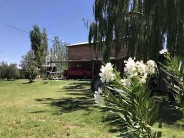 CASA QUINTA DE DOS PLANTAS CON TERRENO DE 5000mÂ²