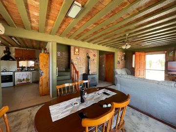 CASA QUINTA DE DOS PLANTAS CON TERRENO DE 5000mÂ²