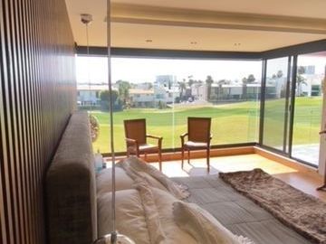 Casa en Venta de 4 recámaras y Vista a Campo de Golf en LA VISTA!!