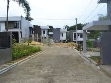 4 Bedroom RFO House for Sale in Villa Sebastiana Mandaue