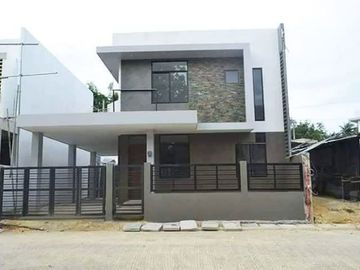 4 Bedroom RFO House for Sale in Villa Sebastiana Mandaue
