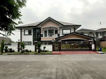 Semi-Furnished 4 Bedroom House for Rent in Angeles City Near SM Clark