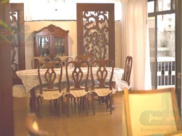 SE VENDE HERMOSA VILLA EN LOMAS DE URDESA CON ESPECTACULAR VISTA
