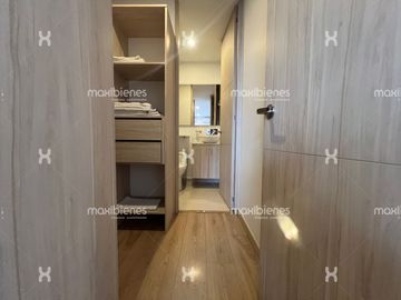 apartamento en arriendo en los balsos. Cod A68333