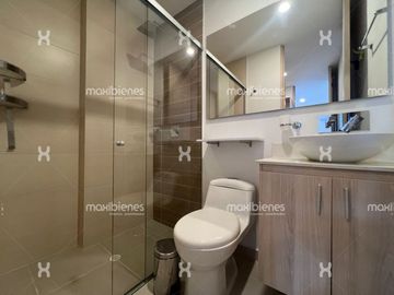 apartamento en arriendo en los balsos. Cod A68333