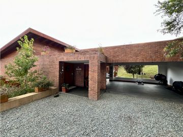 Casa Campestre En EL Retiro en Parcelacion