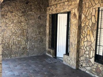 Casa en venta en Moron Sur