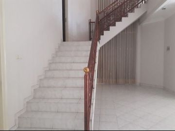 Dijual Rumah Citraland Boulevard (depan Superindo ) Citraland Main Road