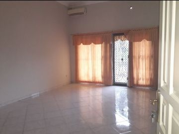 Dijual Rumah Citraland Boulevard (depan Superindo ) Citraland Main Road